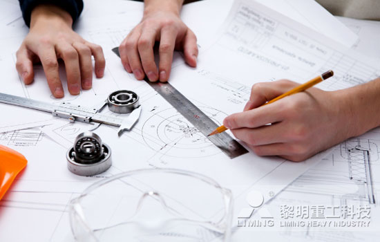 黎明重工科技-“破”土而出搶占“鮮”機(jī)